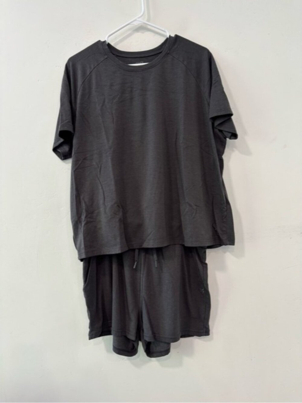 Cozy Earth Women L Gray Bamboo Stretch Knit Lounge Tee Shorts Set Sleepwear